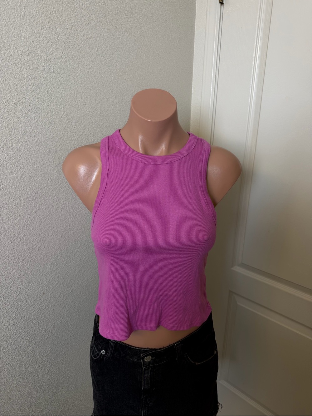 Maeve Fuchsia Ribbed Crop Tank